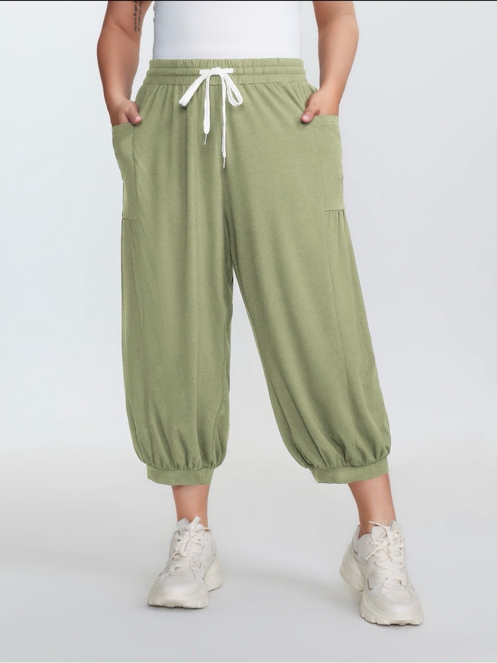 BloomChic Sage Green Drawstring Crop Jogger Pants size 1X (14-16)